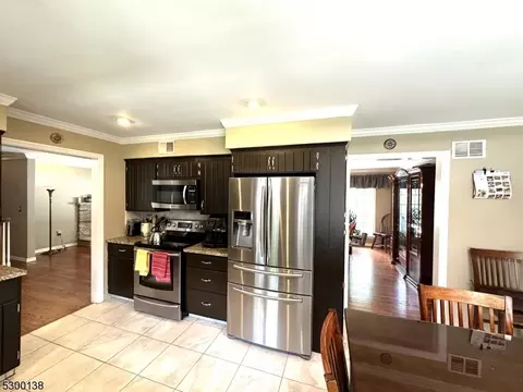 75 Alpine Dr, Wayne, NJ 07470 photo 7