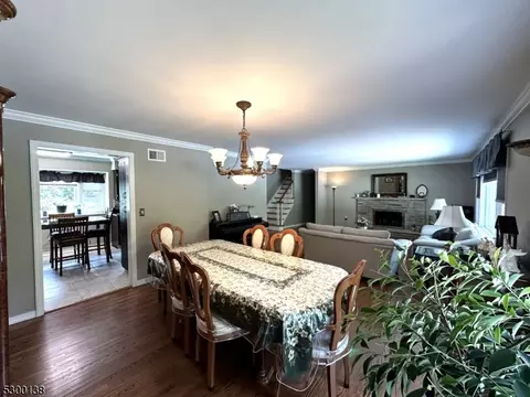 75 Alpine Dr, Wayne, NJ 07470 photo 4