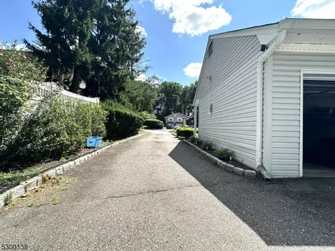75 Alpine Dr, Wayne, NJ 07470 photo 44