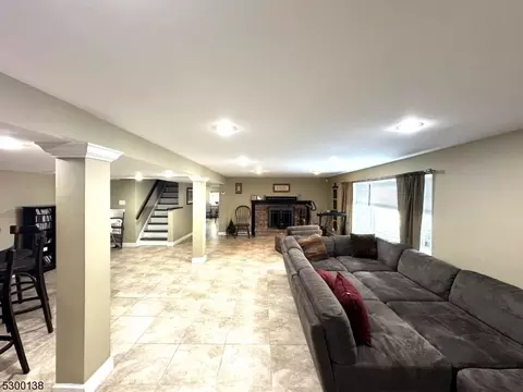 75 Alpine Dr, Wayne, NJ 07470 photo 28