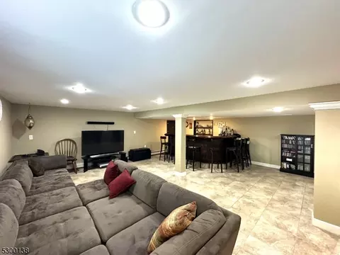 75 Alpine Dr, Wayne, NJ 07470 photo 26