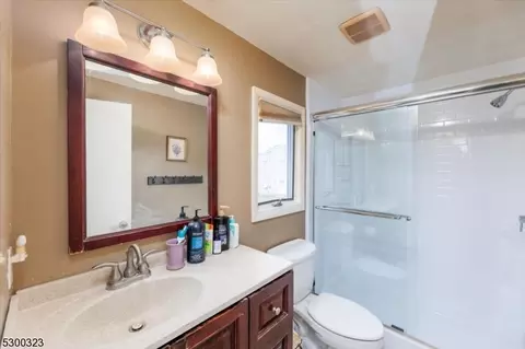 45 Champlain Rd, Evesham, NJ 08053 photo 12