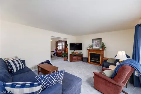 45 Champlain Rd, Evesham, NJ 08053 photo 3