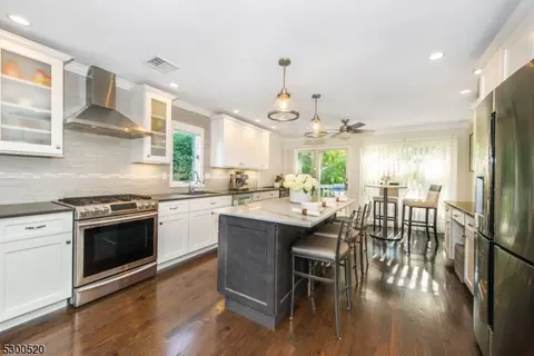 20 Birch Ln, Wayne, NJ 07470 photo 5