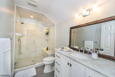 20 Birch Ln, Wayne, NJ 07470 photo 22