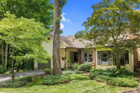 153 Goldfinch Ledge, Hackettstown, NJ 07840