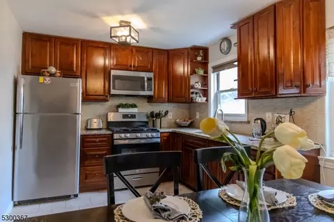 358 Esplanade #54, Maywood, NJ 07607 photo 5