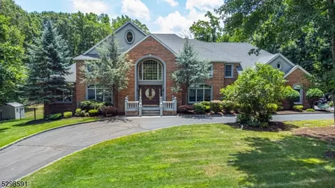 53 Saw Mill Rd, Butler, NJ 07405