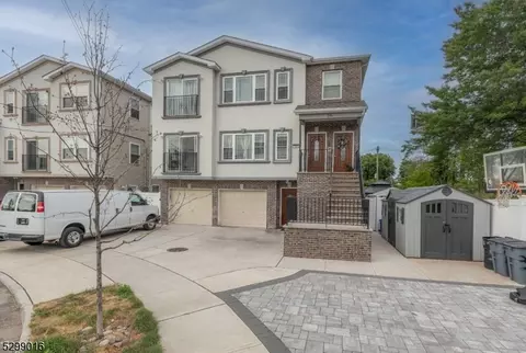 336-338 Port Ave, Elizabeth City, NJ 07206