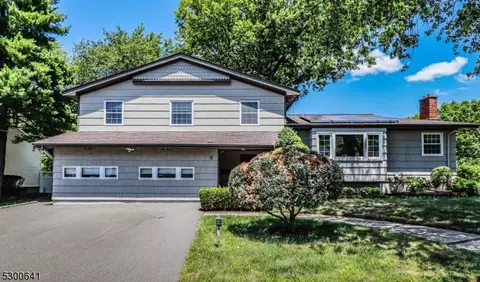 6 Fred Pl, Edison, NJ 08817 photo 2