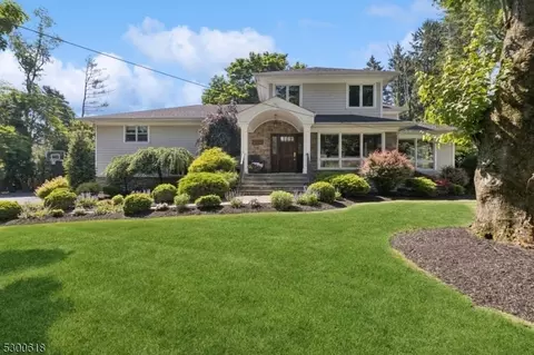 10 Pine Ct, Westfield, NJ 07090