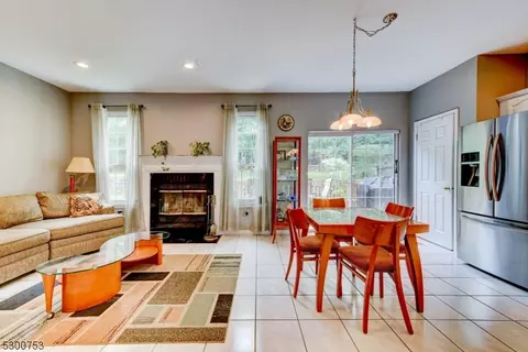 6 Harrier Ct, Wayne, NJ 07470 photo 18
