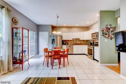 6 Harrier Ct, Wayne, NJ 07470 photo 21