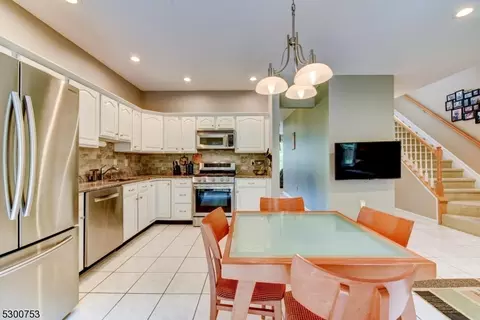 6 Harrier Ct, Wayne, NJ 07470 photo 26