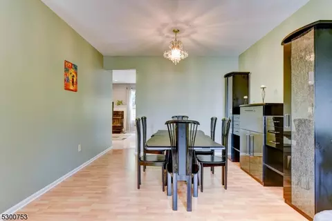 6 Harrier Ct, Wayne, NJ 07470 photo 10
