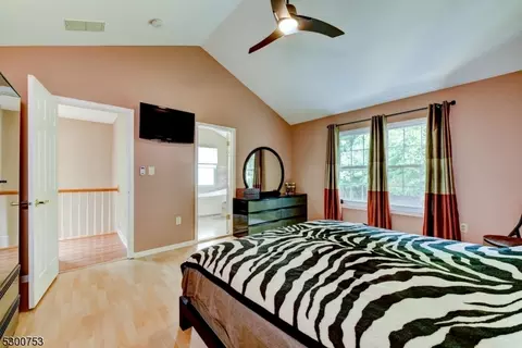 6 Harrier Ct, Wayne, NJ 07470 photo 32