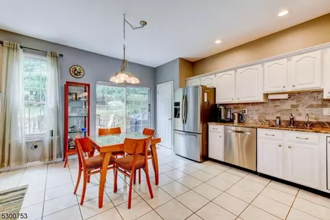 6 Harrier Ct, Wayne, NJ 07470 photo 19