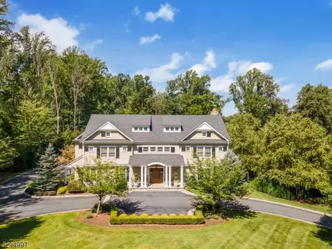 20 Van Beuren Rd, Morristown, NJ 07960