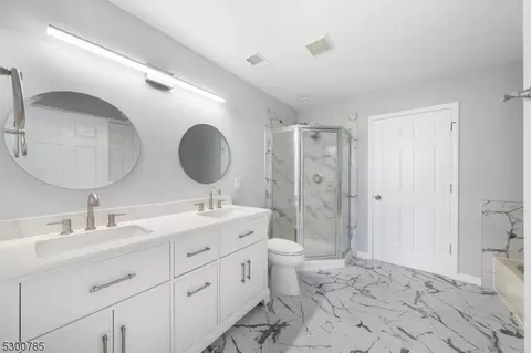 203 Tulsa Ct, Hackettstown, NJ 07840