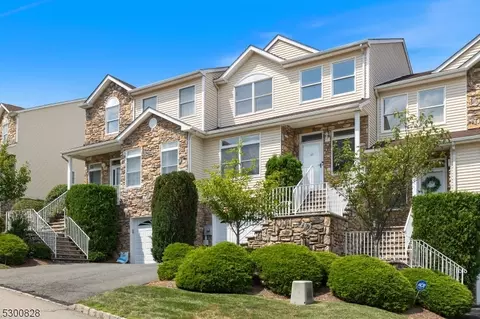 65 Summerhill Dr, Morris Plains, NJ 07950