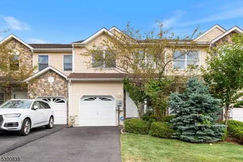 11 F Houston Taylor Ct, Morris Plains, NJ 07950