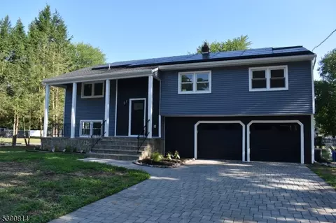 3 Bog And Vly Ln, Lincoln Park, NJ 07035