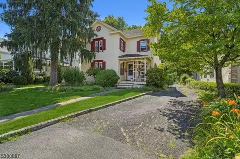 25 Greenwood Ave, Madison, NJ 07940