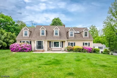 7 Patriots Way, Mount Olive, NJ 07836