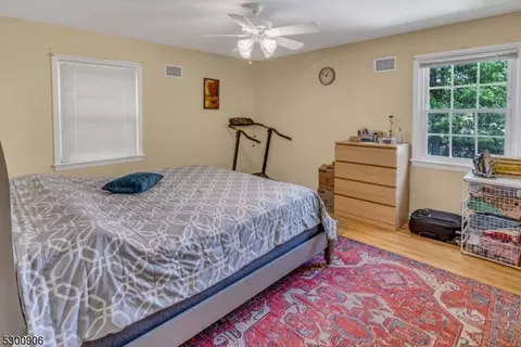 80 Mandon Dr, Wayne, NJ 07470 photo 17
