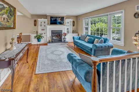 80 Mandon Dr, Wayne, NJ 07470 photo 8