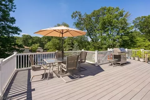 80 Mandon Dr, Wayne, NJ 07470 photo 20