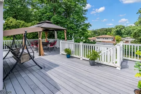 80 Mandon Dr, Wayne, NJ 07470 photo 22