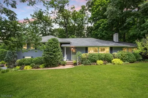 109 Tall Oaks Dr, Summit, NJ 07901