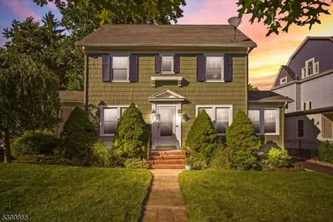 217 Linden Ave, Glen Ridge, NJ 07028