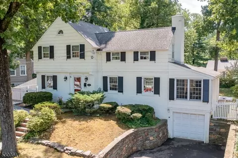 30 Kendrick Rd, Summit, NJ 07901