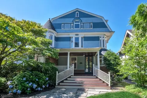 68 Hawthorne Pl, Montclair, NJ 07042