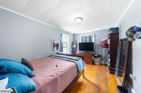 Bedroom - 102 Duer St, North Plainfield, NJ 07060 photo 3 of 4