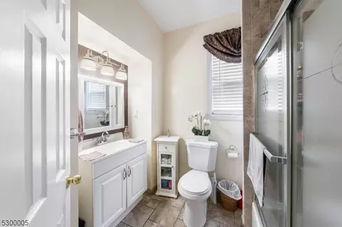 Bath - 102 Duer St, North Plainfield, NJ 07060 photo 1 of 2