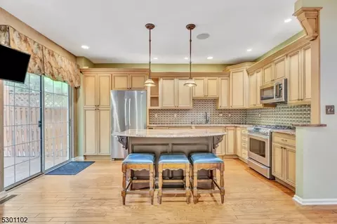 14 Eider Ct, Wayne, NJ 07470 photo 9