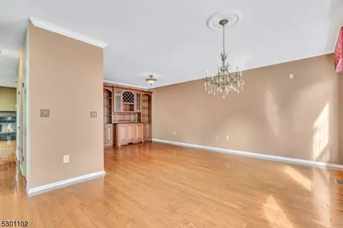 14 Eider Ct, Wayne, NJ 07470 photo 3