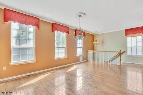 14 Eider Ct, Wayne, NJ 07470 photo 4