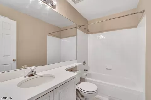 14 Eider Ct, Wayne, NJ 07470 photo 19