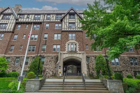 275 Engle St #B3, Englewood, NJ 07631