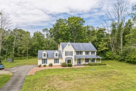 55 Stark Rd, Knowlton Twp, NJ 07832