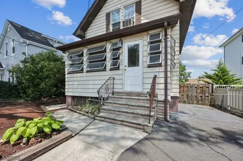 424 Miner Ter, Linden, NJ 07036