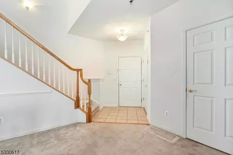 4 Steele Pl #411L, Hillsborough, NJ 08844