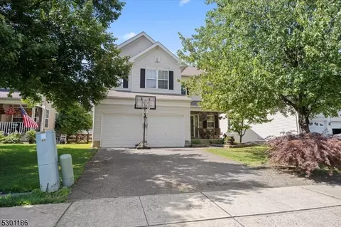 409 Hamilton Dr, Greenwich Twp, NJ 08886