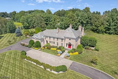 2 Morgan Dr, Harding Twp, NJ 07976