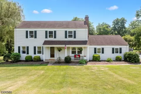 116 Windy Willow Way, Somerville, NJ 08876