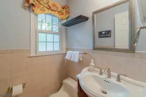 90 Exeter Dr, Berkeley Heights, NJ 07922 photo 22